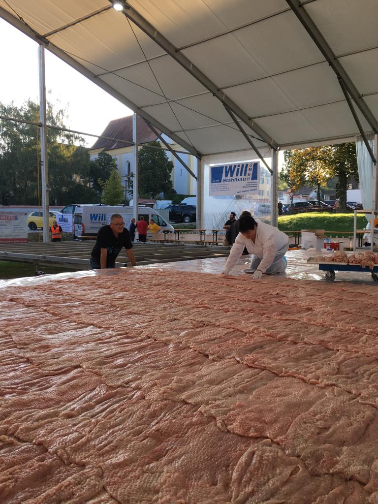 Das größte Schnitzel der Welt Guinness World Records Metzgerei Zankl